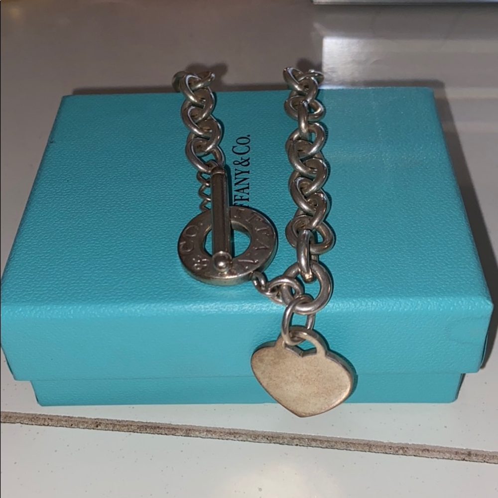 TIFFANY & CO Women’s Heart Necklace